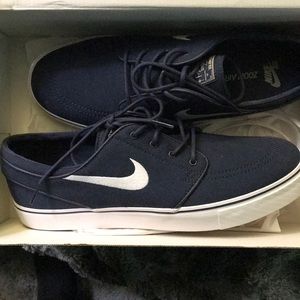 Nike Stephan Janowski